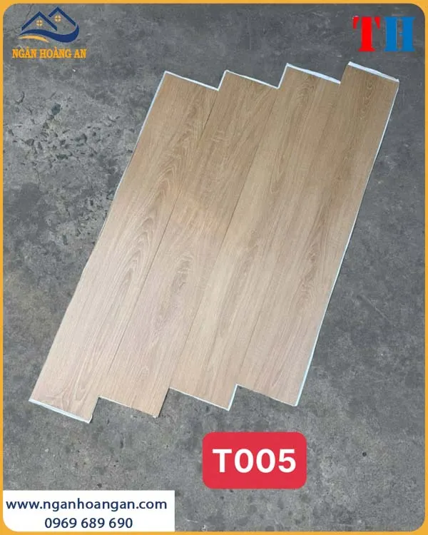 Sàn Nhựa Vinyl Có Keo Sẵn THFLoor TH005 Dày 1.8mm